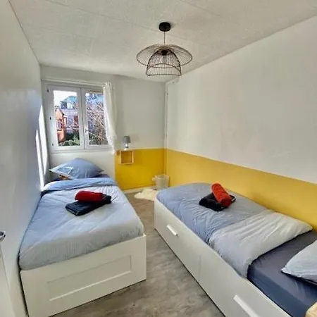 Сasa de vacaciones Grand Palais - 5 Bedroom House - 8 Beds Lila