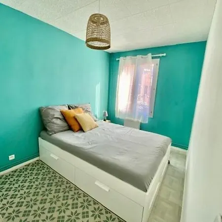 Grand Palais - 5 Bedroom House - 8 Beds Сasa de vacaciones